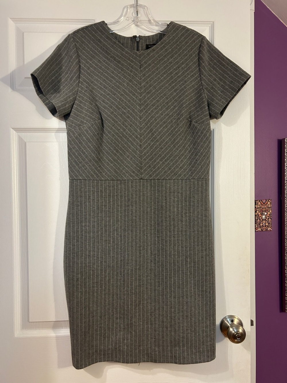 Banana Republic Gray Pinstripe Dress Sz 10